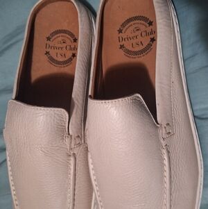 Driver Club USA Men's Ivory/cream. 10.5.